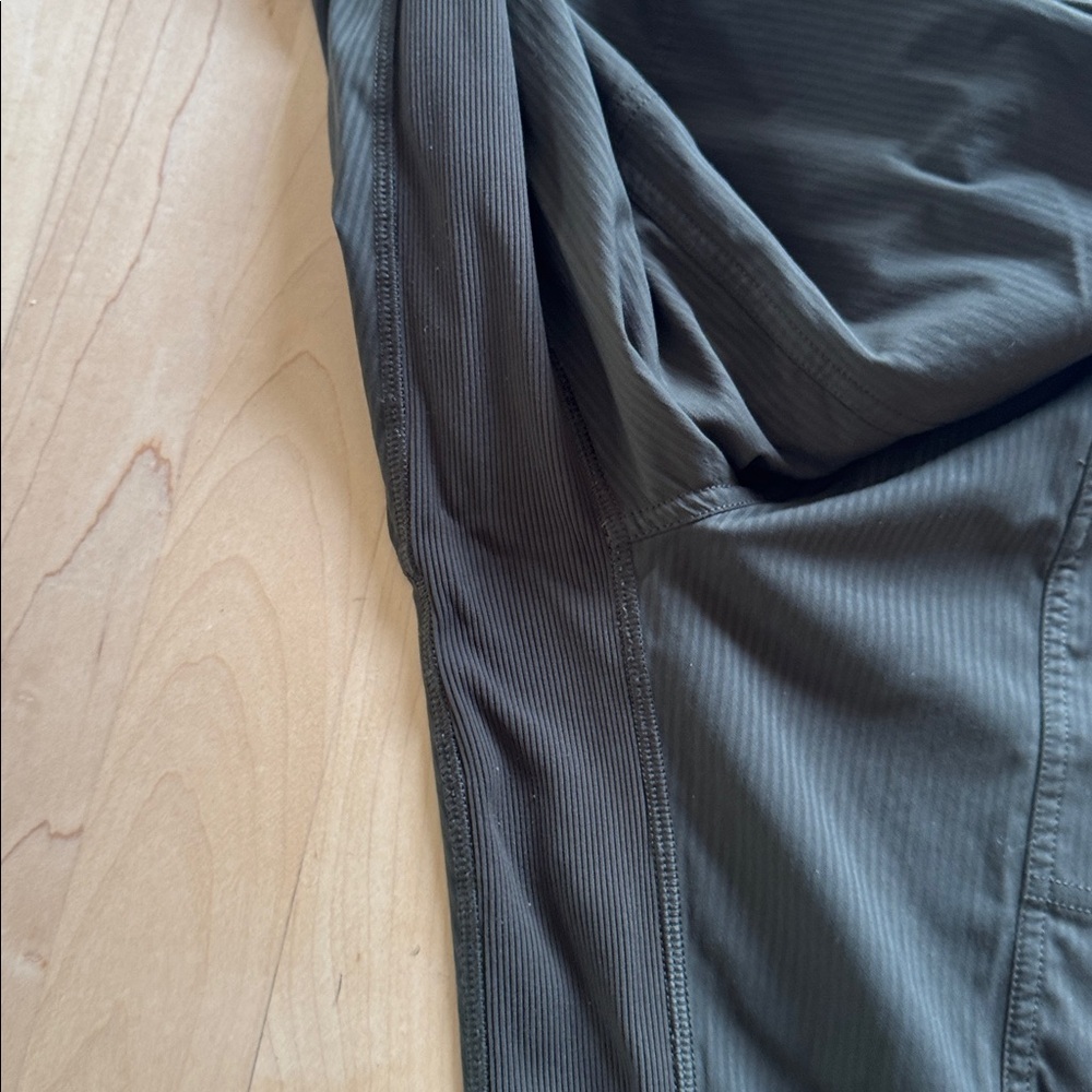 lululemon Olive Studio Cropped Pants - Picture 16 of 16